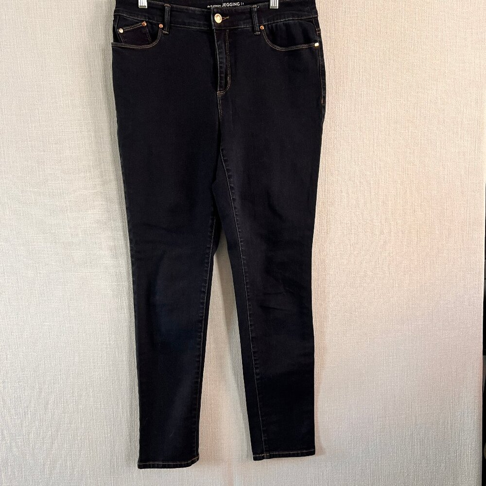 Chico's Platinum  Jean Jegging Size 1`